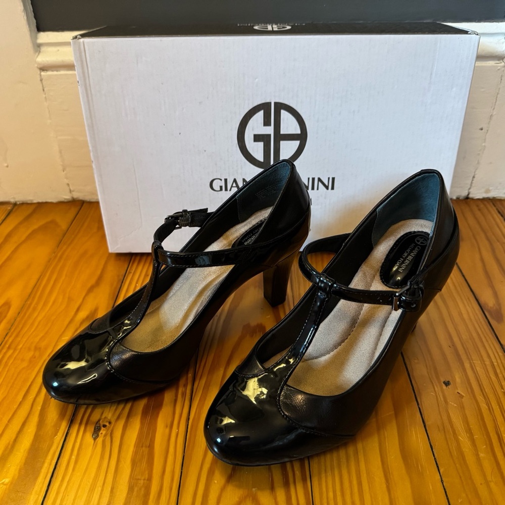 Giani Bernini Black Patent Leather Women's Shoes Size 7.5